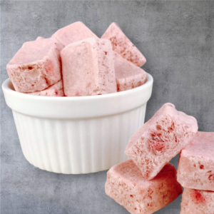 STRAWBERRY YOGURT ICECREAM
(آيسكريم فراولة صحّي مقرقش)