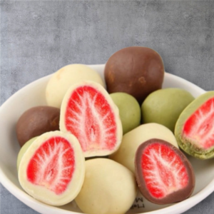 STRAWBERRY CHOCOLATE(فراولة مغطاة بالشوكولاته مقرقش)